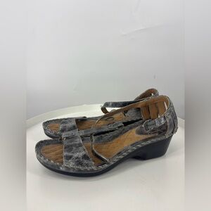 NWOB Ariat Women’s Shalimar Croc Sandals Gray 9B
